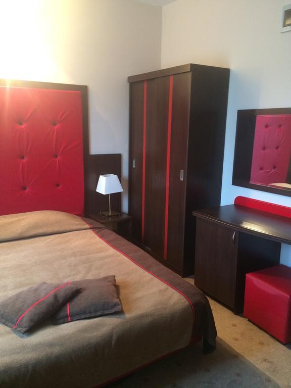 Hotel Fiama Otelu Rosu Номер фото