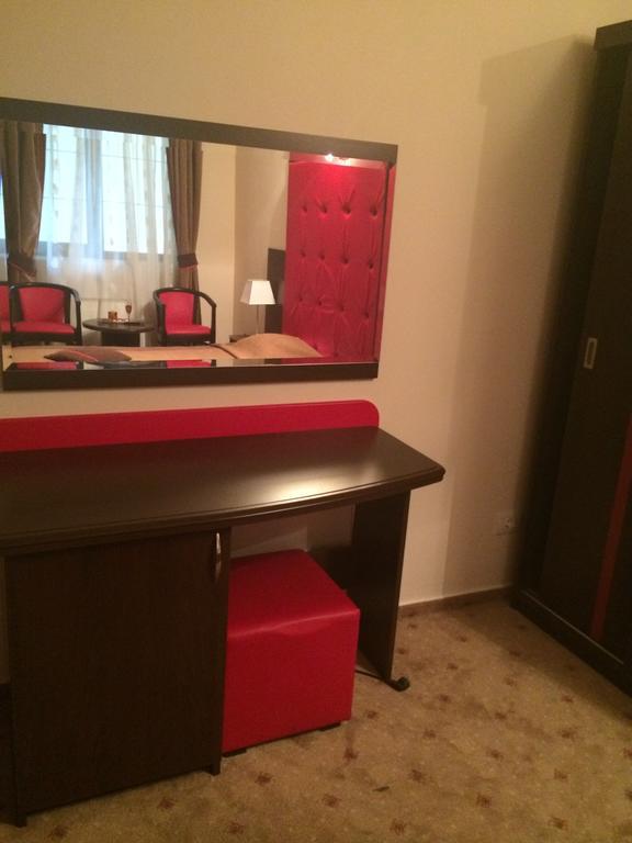 Hotel Fiama Otelu Rosu Номер фото
